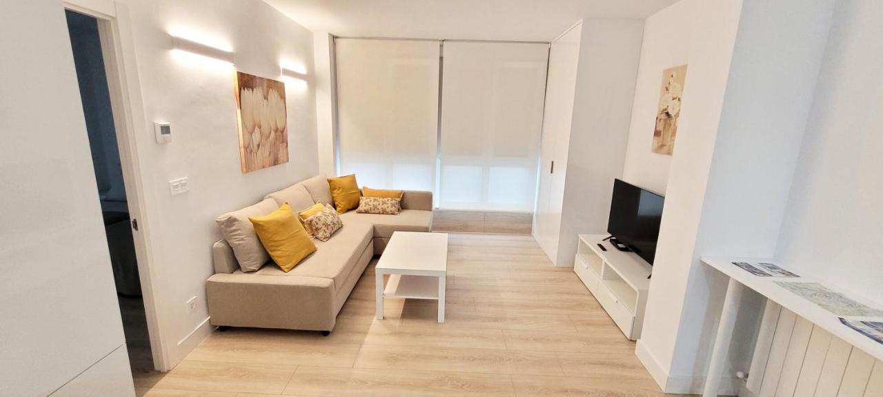 Cozy White Home In Guecho Kültér fotó